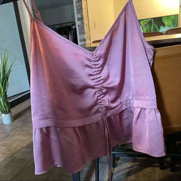 Sold on C🎉Abercrombie & fitch satin rose pink top - Picture 7 of 11